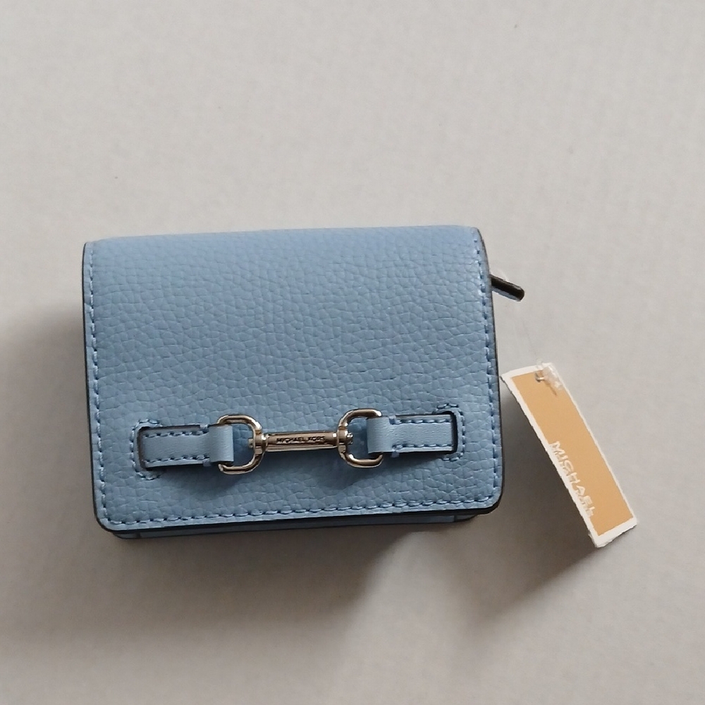 Michael Kors Sky Blue Leather Glap Wallet NWT - Picture 1 of 9